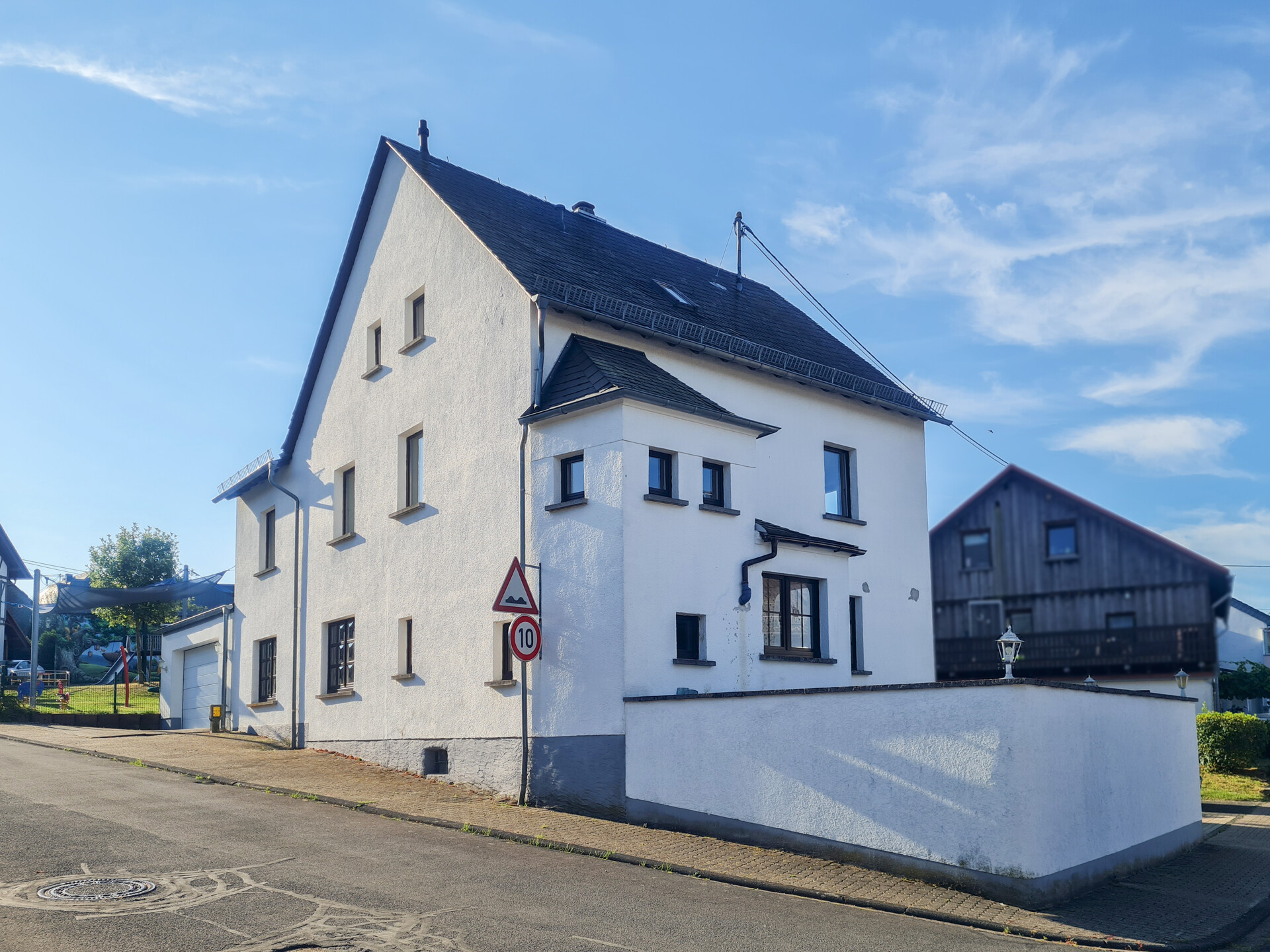 Top-gepflegtes Einfamilienhaus in ruhiger Wohnlage, nähe Anhausen!