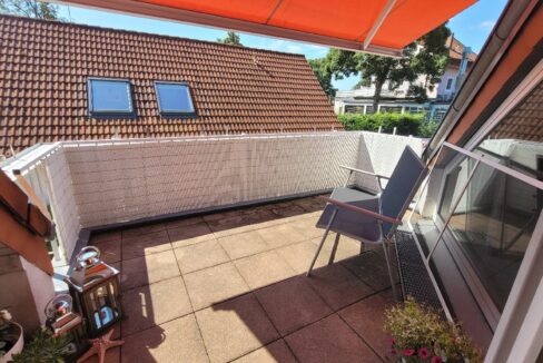 Sonnenbalkon mit Markise