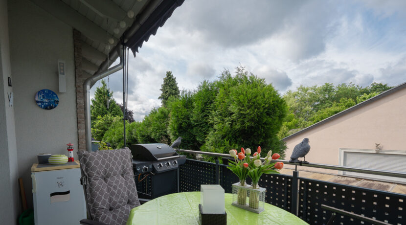 Überdachter Balkon