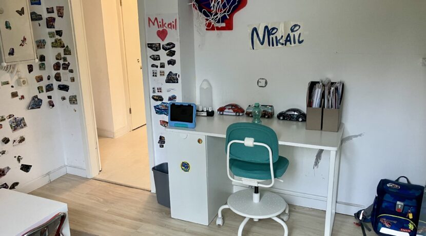 Kind / Arbeitszimmer