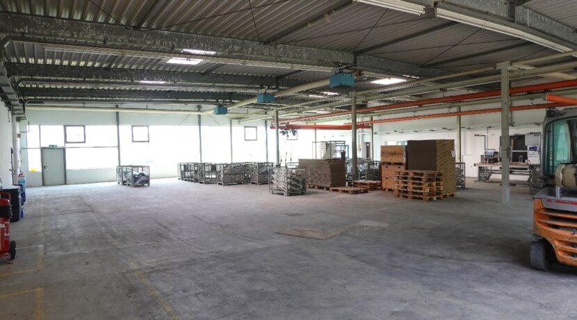 Werkhalle Foto 2