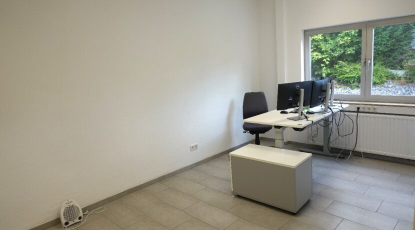 Büro 1
