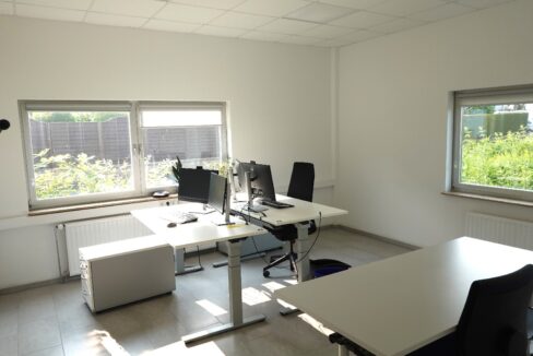 Büro 6