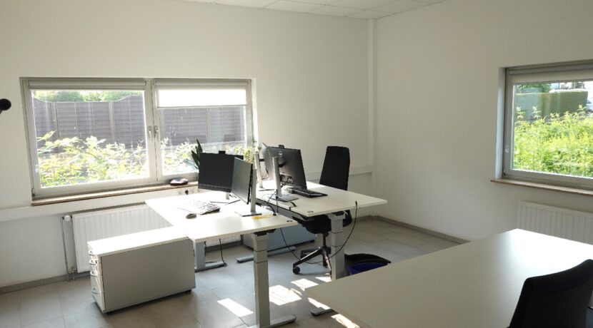 Büro 6