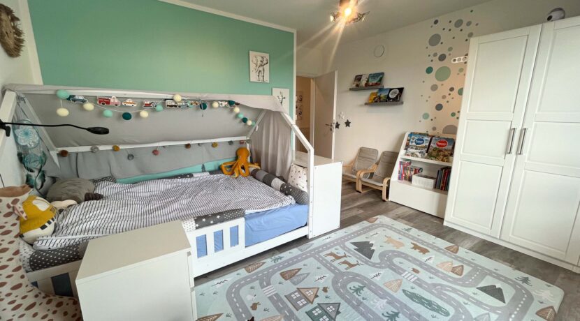 Kinderzimmer 1 OG