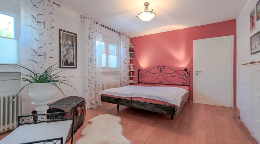 Schlafzimmer EG