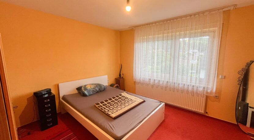 Schlafzimmer KG