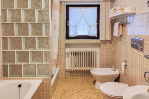 Badezimmer EG