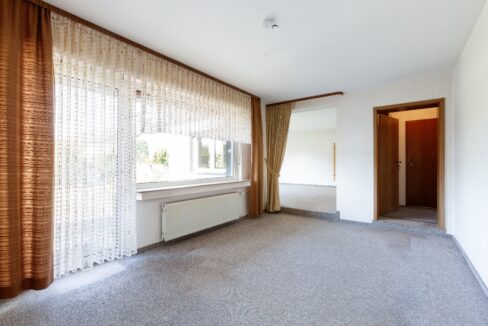 Esszimmer mit Gartenausgang