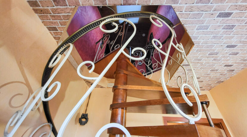 Wendeltreppe zum OG