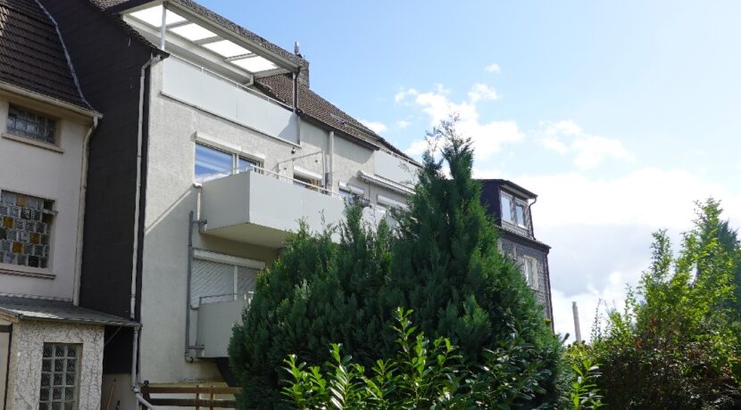 Hausrückseite