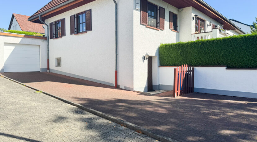 Hofbereich-Garage