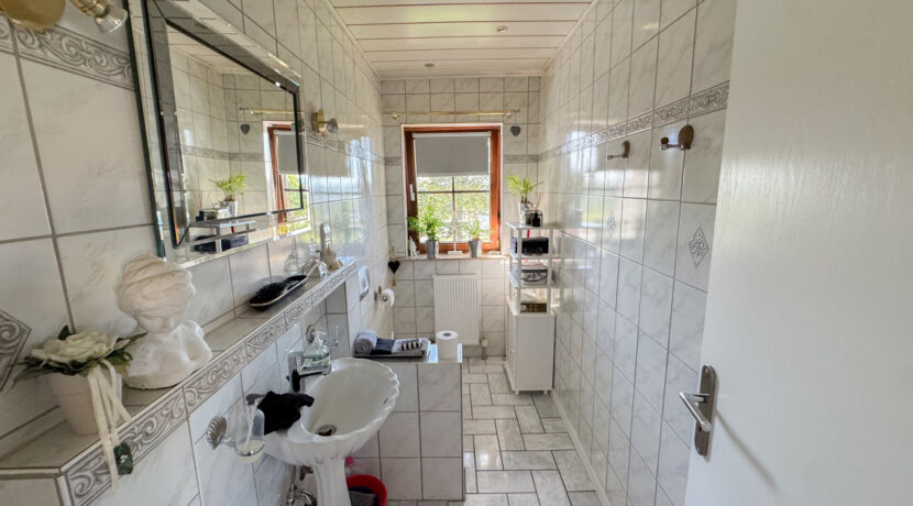 Gäste-WC EG