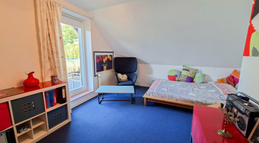 Schlafzimmer DG