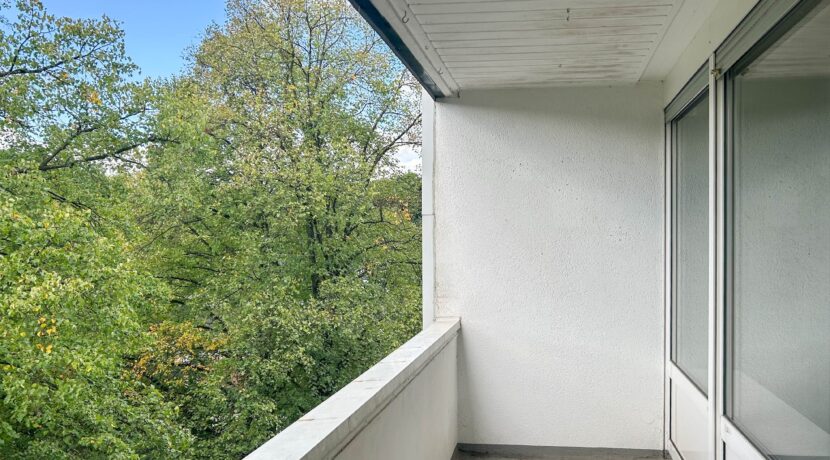 Loggia mit grüner Aussicht