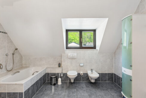 Badezimmer 1