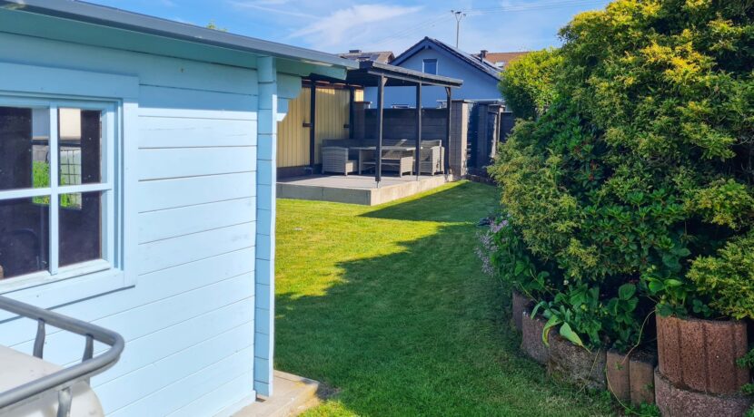 schön angelegter Garten