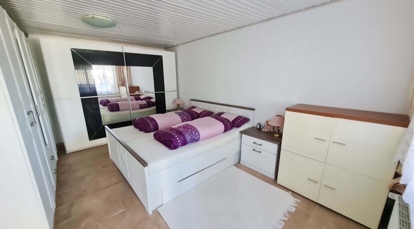 Schlafzimmer UG