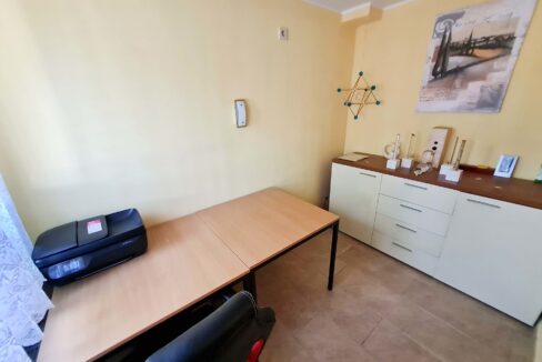 Büro (ehemals Küche) UG