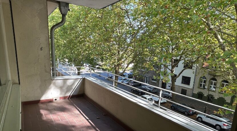 Balkon Vorderseite