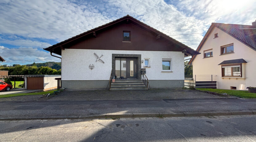 Straßenansicht