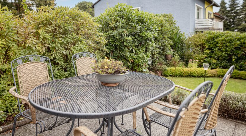 eigener Gartenbereich mit Terrasse