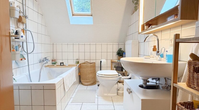 Wannenbad OG