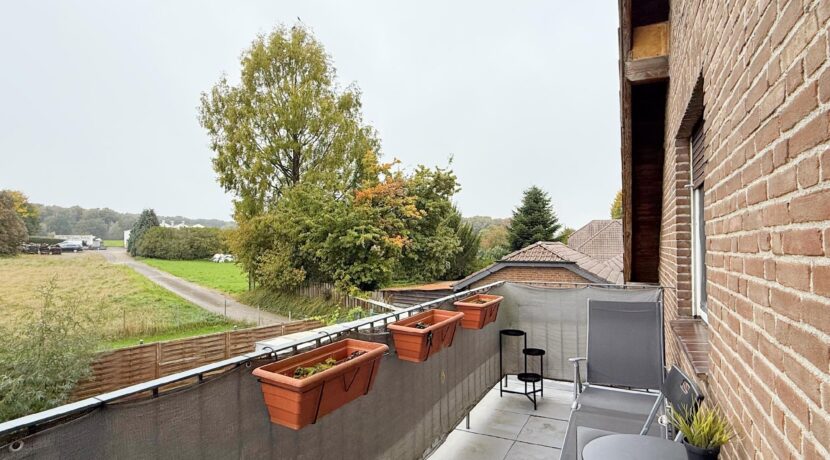 Balkon OG