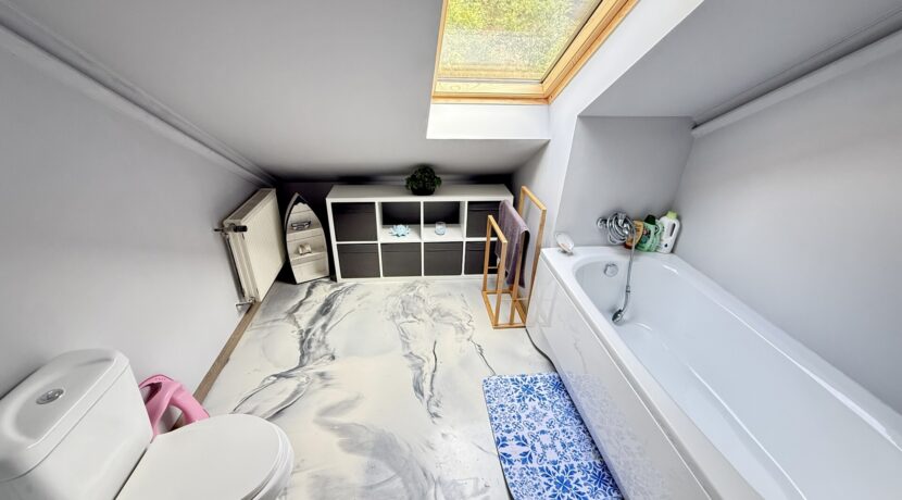 Badezimmer DG