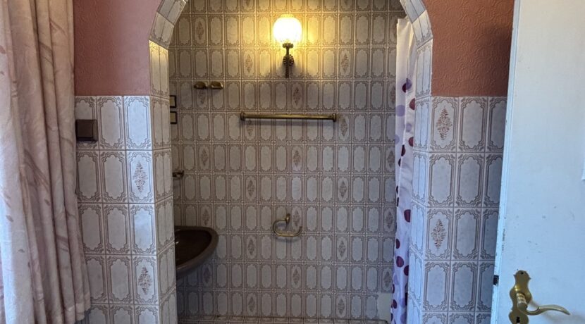 Badezimmer Ansicht 2
