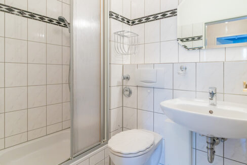 Bad mit Dusche