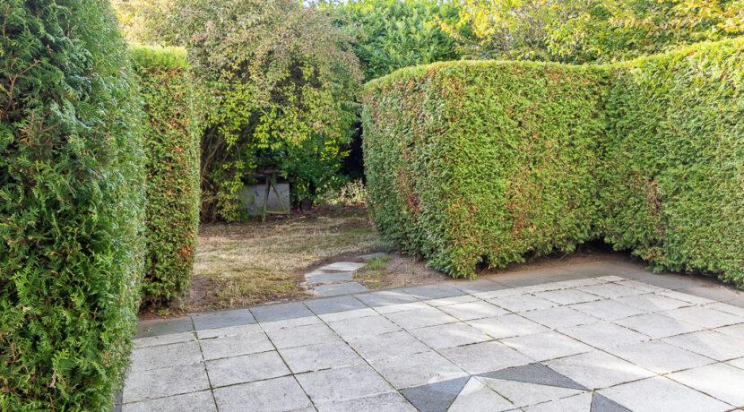 Terrasse mit Garten