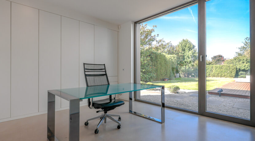 Arbeitszimmer EG