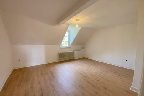 Großes Schlafzimmer