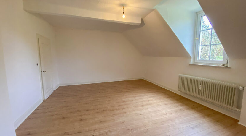 Großes Schlafzimmer