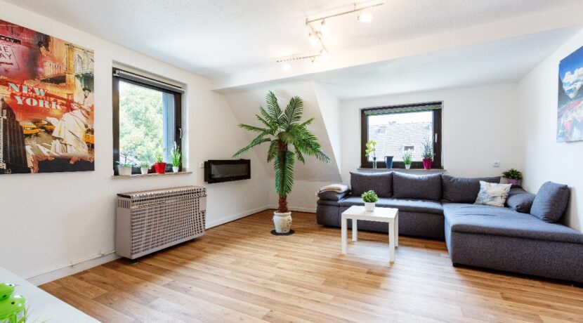 Wohnzimmer im DG