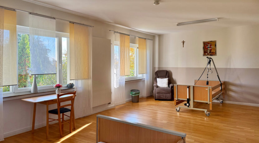 EG Doppelzimmer 1 (mit Rampe)