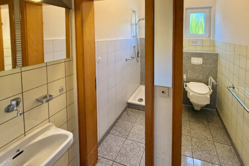 EG WC mit Dusche