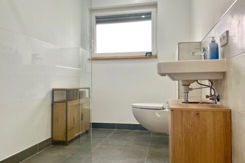 Bad mit Dusche (EG)