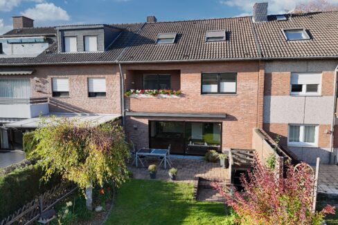 7 Zimmer mit ca. 180m² Nutzfäche