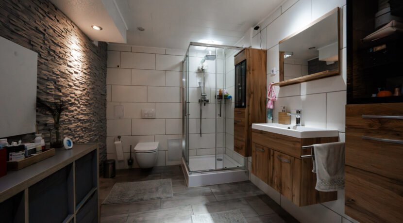 Badezimmer KG