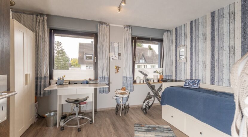 Kinder-/ Arbeitszimmer im OG