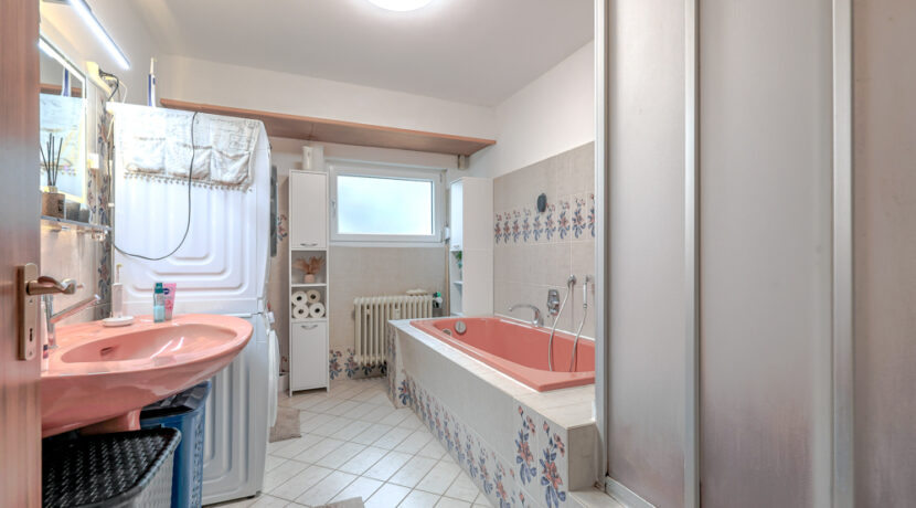 Badezimmer Untergeschoss