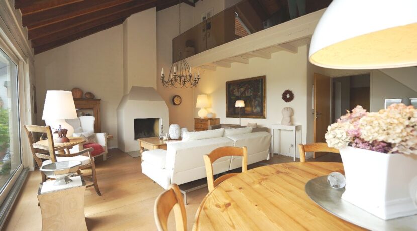 Essen / Wohnen Teilansicht 2