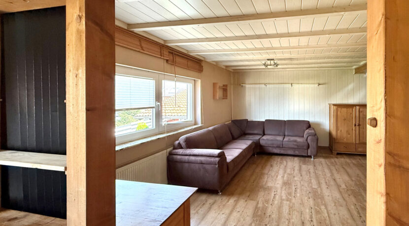 OG links Blick in den Wohnbereich