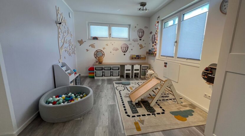 Kinderzimmer 2 OG