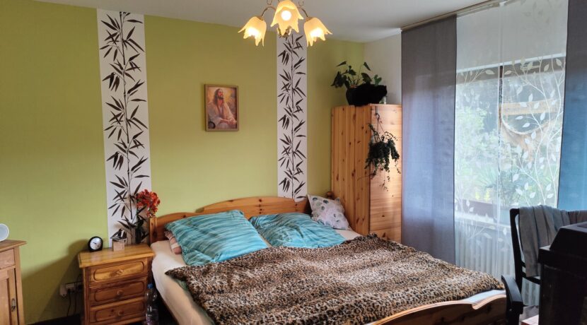 Schlafzimmer UG