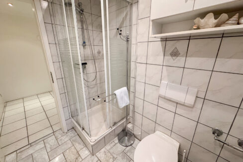 Tageslichtbad mit Dusche KG