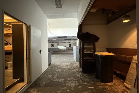 Eingangsbereich Halle