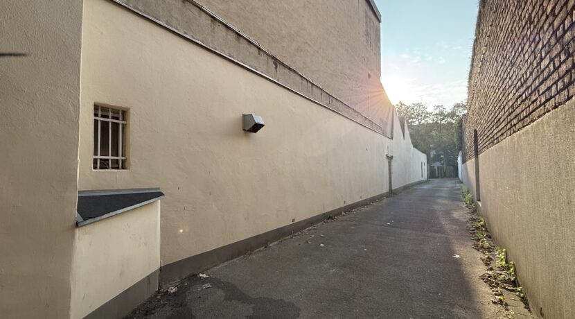 Einfahrt Nachbargrundstück